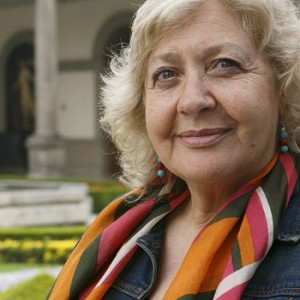 <b>2010</b> <br>  Mónica González: periodismo de valentía